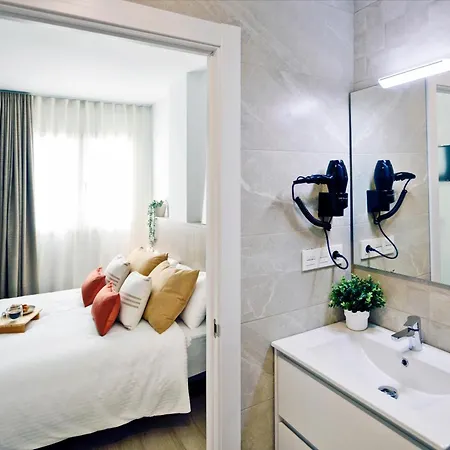 Rem Ii Apartment *